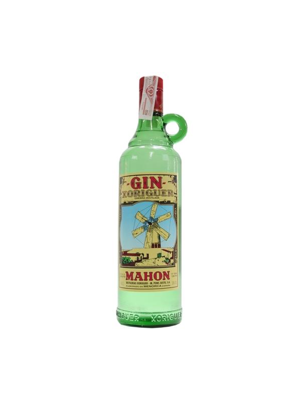 GINEBRA XORINGER 70 cl - Gin Xoriguer es suave, fino y seco con marcado sabor a enebro y el delicadsimo sabor a madera.

Su sabor profundo permanece delicadamente en la boca.

Su transparencia no miente y revela las cualidades del aguardiente
